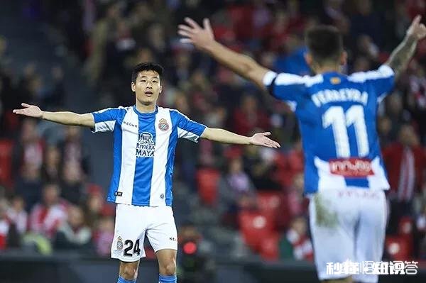 武磊所在的球队西班牙人月底客场挑战巴萨，这场比赛看点