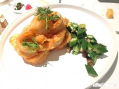 现在过年大家桌子上是荤菜多还是素菜多