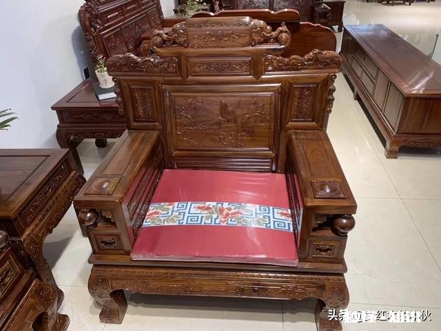 非洲酸枝木和红木比哪一个相对来说比较经济实惠一些