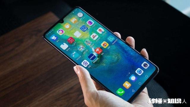 价格同等：最新华为手机和最新苹果手机你会选择哪个