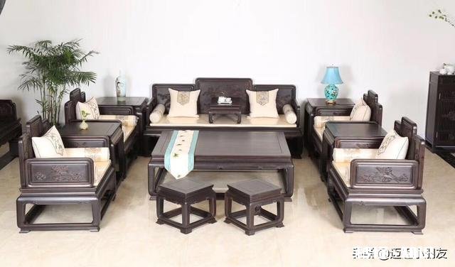 买红木家具到底是选择素面的还是选择雕花的