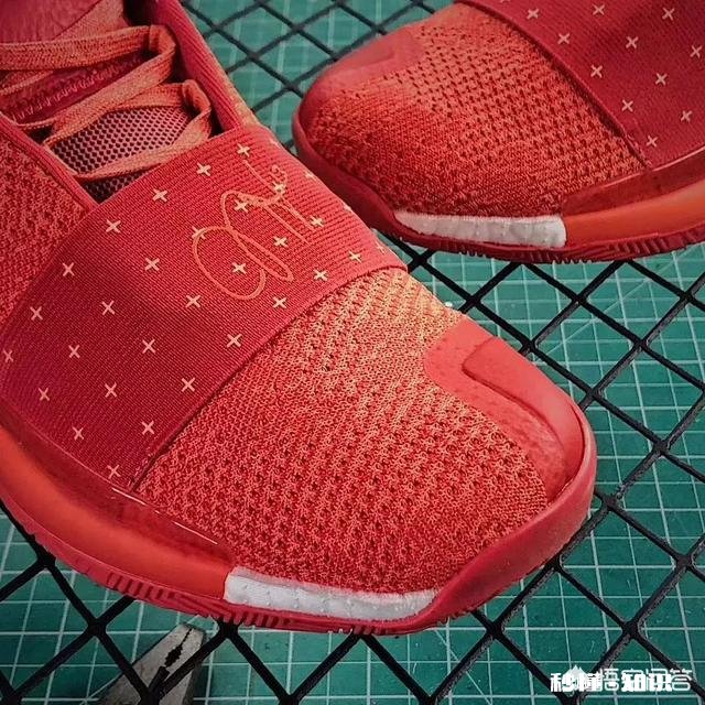 500元以内有哪些性价比比较高的休闲运动鞋适合大学生穿最好带气垫，比较潮一点的