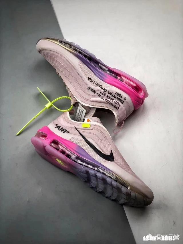 500元以内有哪些性价比比较高的休闲运动鞋适合大学生穿最好带气垫，比较潮一点的