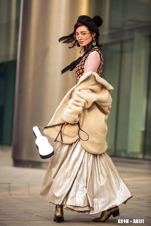 除了章子怡的夸张耳坠,还有哪些配饰最抢戏