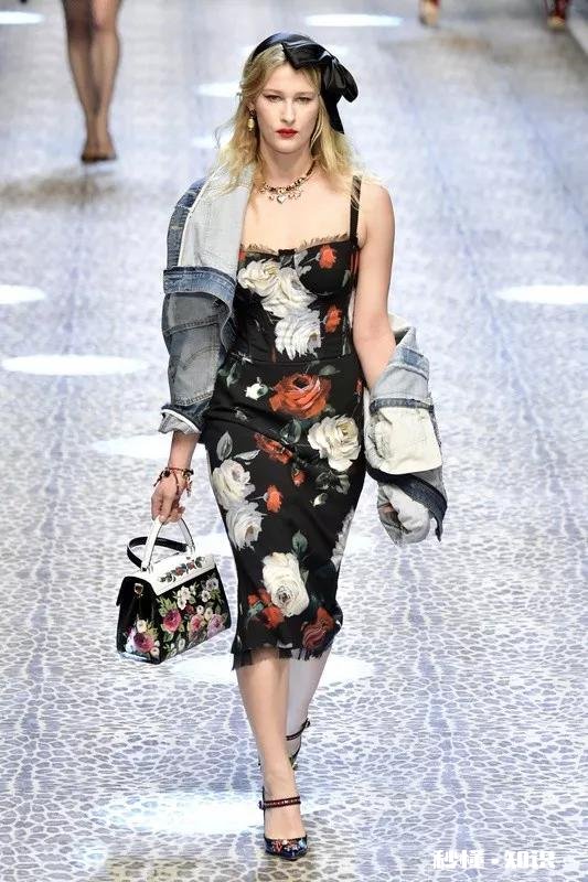 除了章子怡的夸张耳坠,还有哪些配饰最抢戏