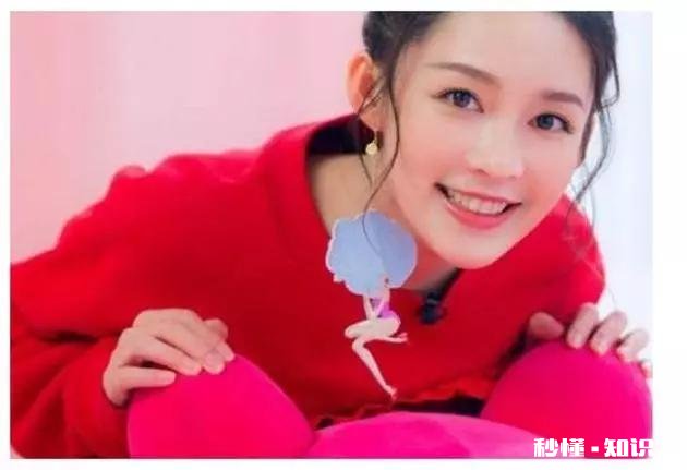 除了章子怡的夸张耳坠,还有哪些配饰最抢戏