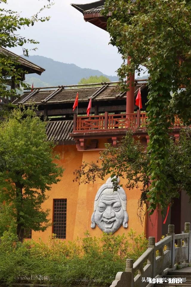 怎样构图会比较好呢如果能给几张样片参考下就更好了