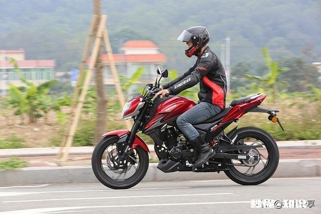 摩托车突然断电会摔倒吗