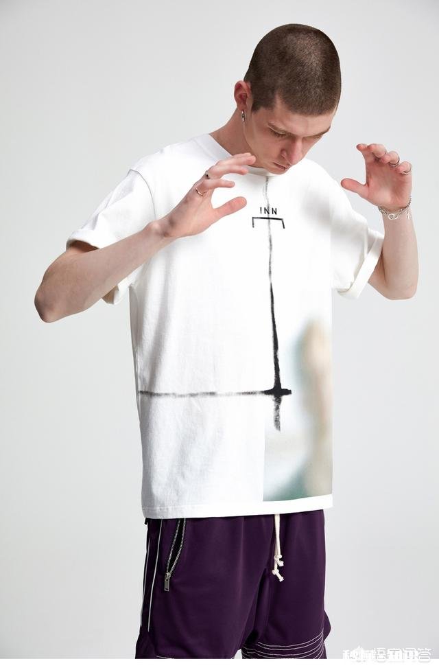 男生如何选购百元左右的衣服鞋子