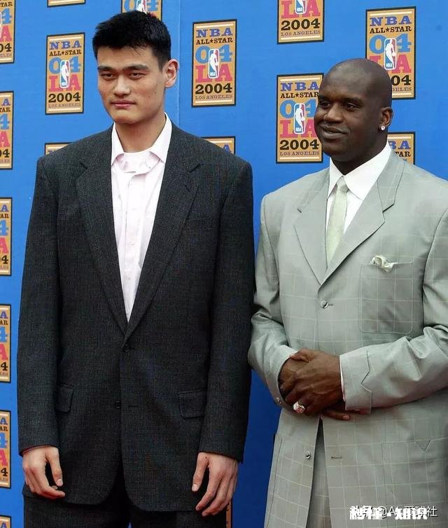 你认为历史上中锋谁才能限制奥尼尔