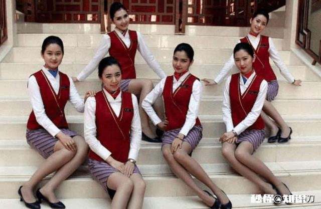 空姐每天工作制服都是以丝袜为主,机舱内空调都会很凉,空姐的腿会不会落下毛病呢