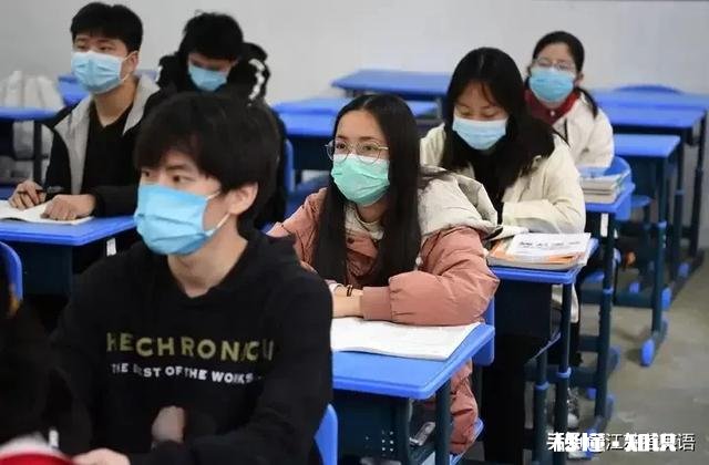 高三文科成绩一直都很好，这次月考没考好，尝试了从巅峰摔倒谷底的感觉，让我很窒息，我应该怎么办