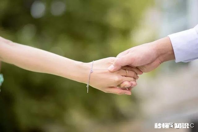 老婆前夫车祸死亡老婆说没有拿到赔偿是不是真的