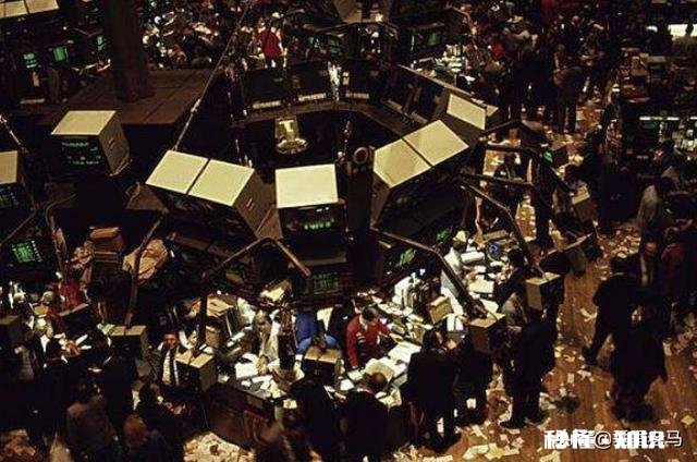 如果美国五十个州进入紧急状态，美国股市会怎样