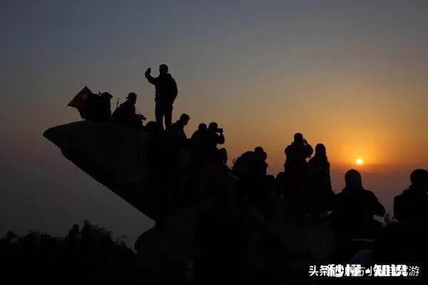 大家分享一下第一次爬泰山的经历