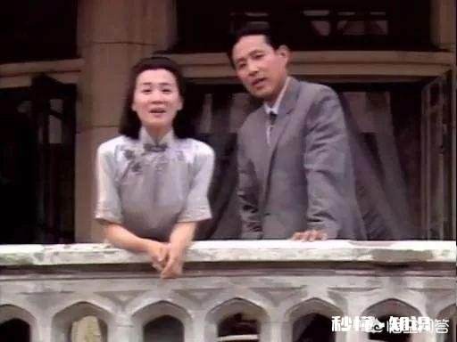 结合小说《围城》，谈谈你对钱钟书“幽默”文风的理解