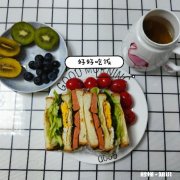 如何用面包做出一份创意早餐