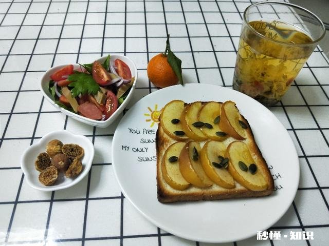 如何用面包做出一份创意早餐