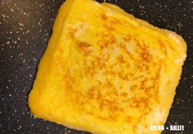 如何用面包做出一份创意早餐
