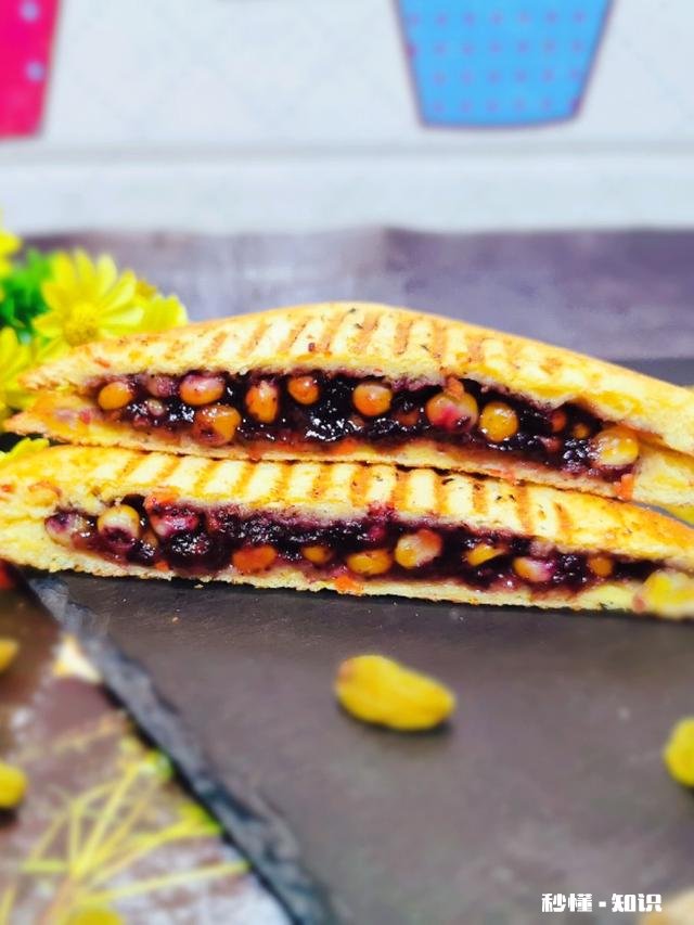 如何用面包做出一份创意早餐