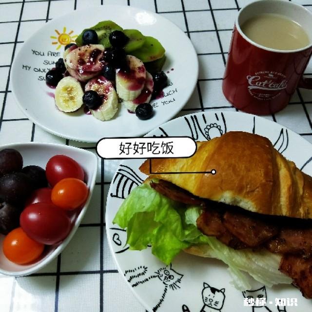 如何用面包做出一份创意早餐