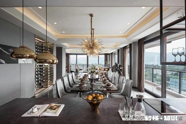 终极住宅问题：选大平层还是别墅好