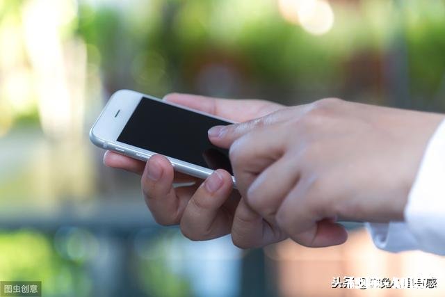 为什么一些员工朋友圈把老板屏蔽了呢