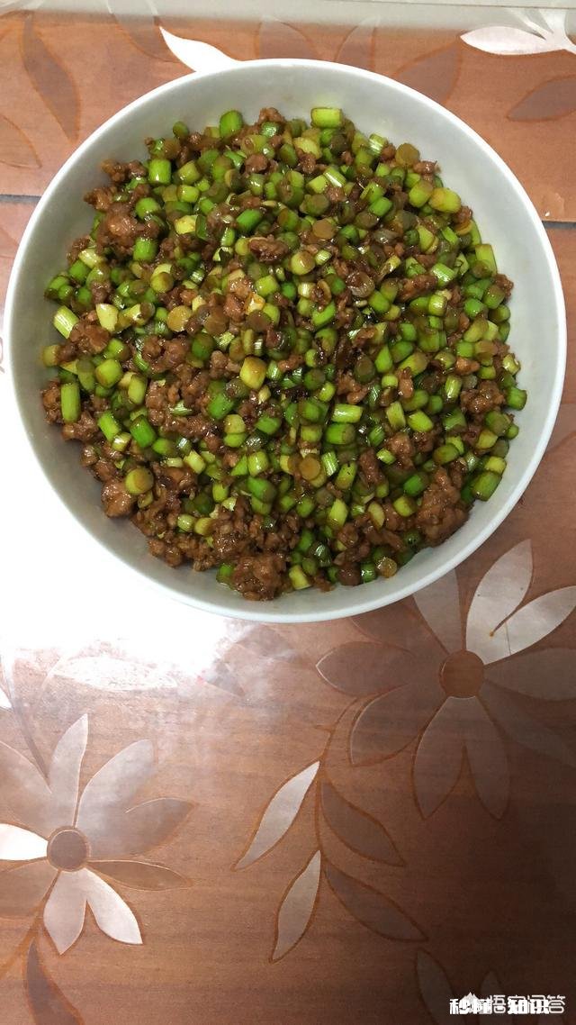 每年大年三十晚上你们全家除了看春晚，还有哪些庆祝活动