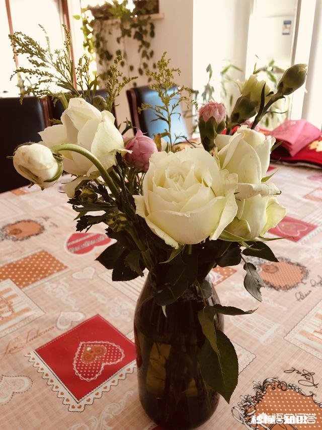 每年大年三十晚上你们全家除了看春晚，还有哪些庆祝活动