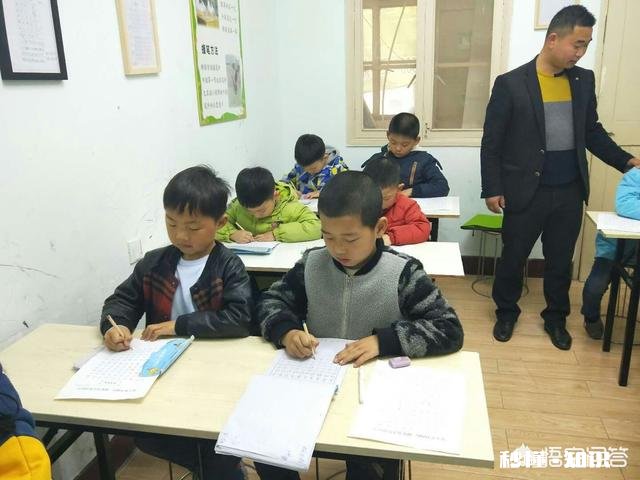 男孩上课不爱写字怎么办