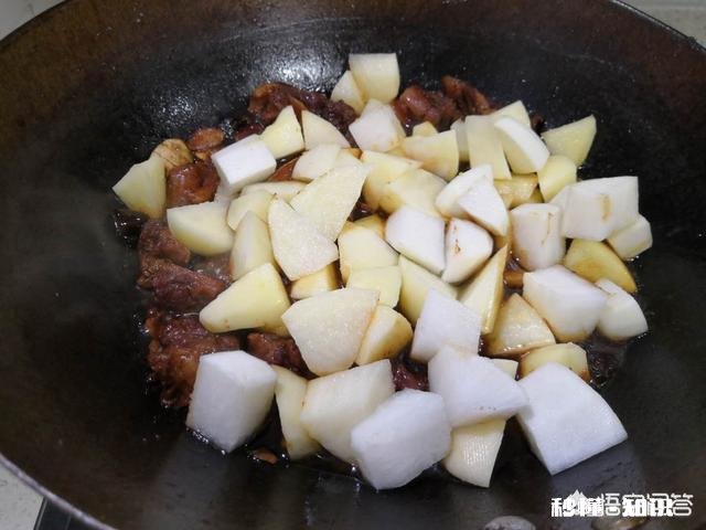 土豆烧牛肉怎么做