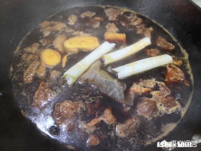 土豆烧牛肉怎么做