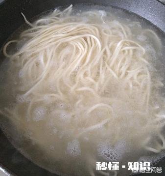 煮鲜面条怎么判断生熟需要注意些什么