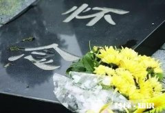 为什么我不能从奶奶过世的悲伤中走出来我该怎么办