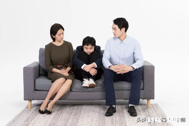 跟一个小学三年级的小朋友讲方程式会不会太过早了