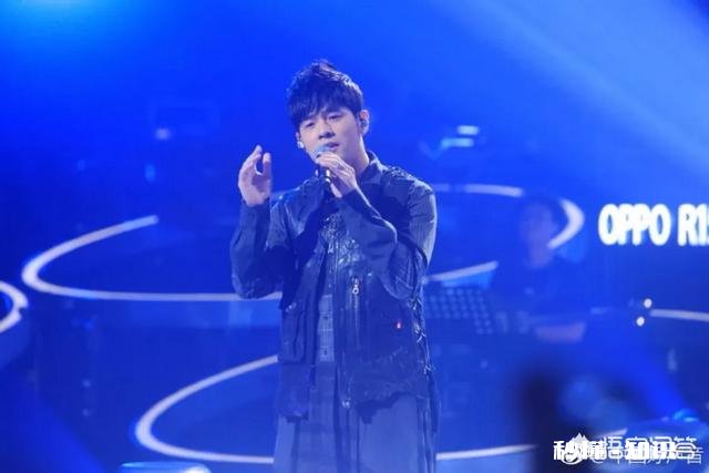 如何评价新一季《中国好声音》四位男导师在开场的演出大家觉得谁表现最好