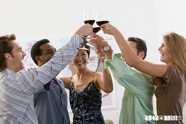 现在的新冠疫情,你觉得哪个国家会最先比中国更严重为什么