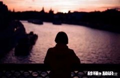 有哪些通篇不直写孤独，却让人深感孤独的文字