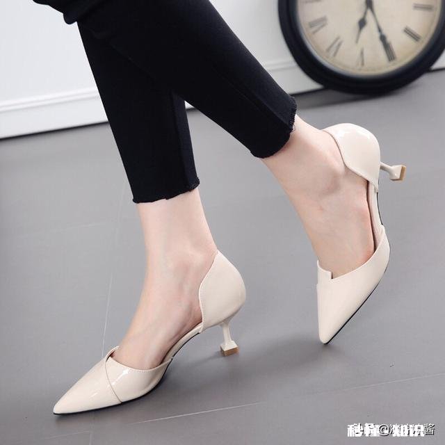 女生初学穿高跟鞋应该注意什么