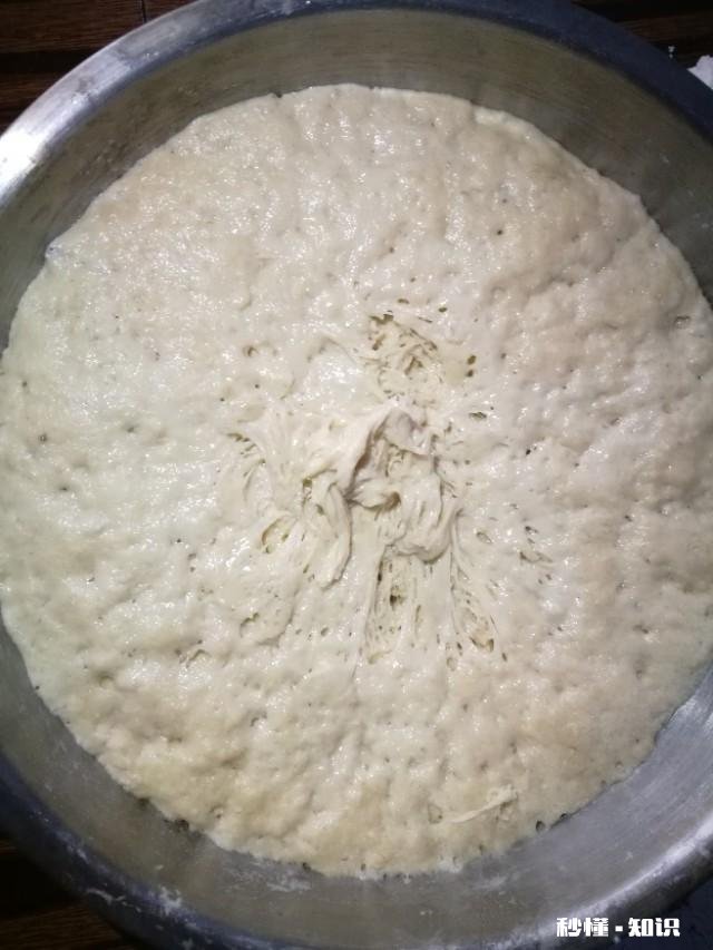 做吐司,手工和面好还是面包机和面好