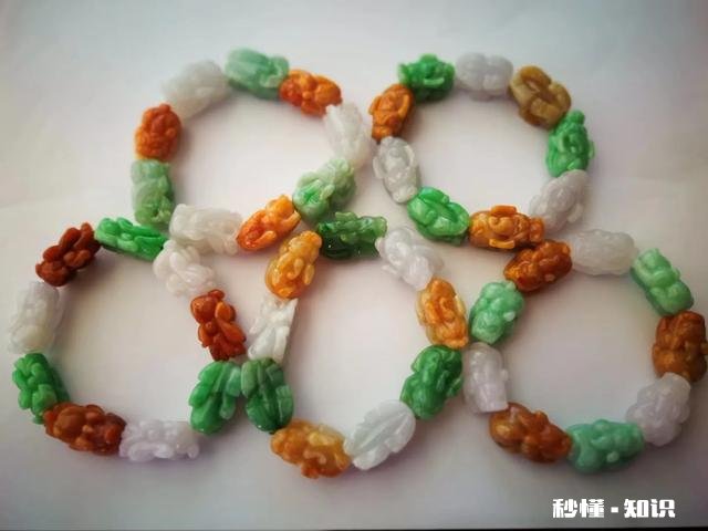 什么是翡翠的彩，三彩翡翠有哪些色彩组成