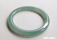 翡翠手镯如何分类