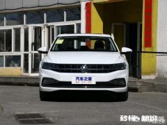 19宝来手动舒适和18款速腾手动舒适哪个性价比高