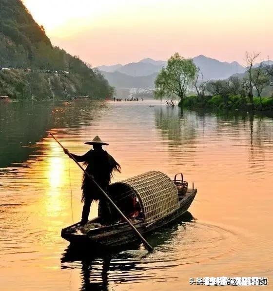 你觉得一天当中哪个时间段最无聊，哪个时间段最温馨