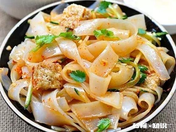 都来说说您们那赶集都能买到什么地道好吃的食物