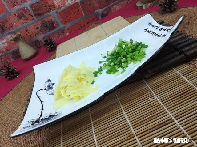 各个地方的臊子面做法有哪些不同请试举1例