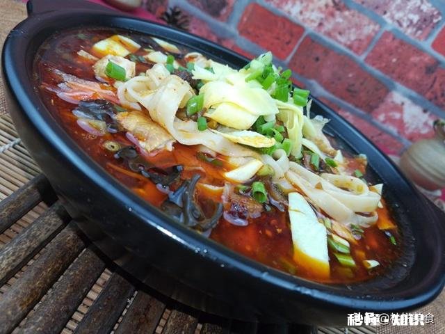 各个地方的臊子面做法有哪些不同请试举1例