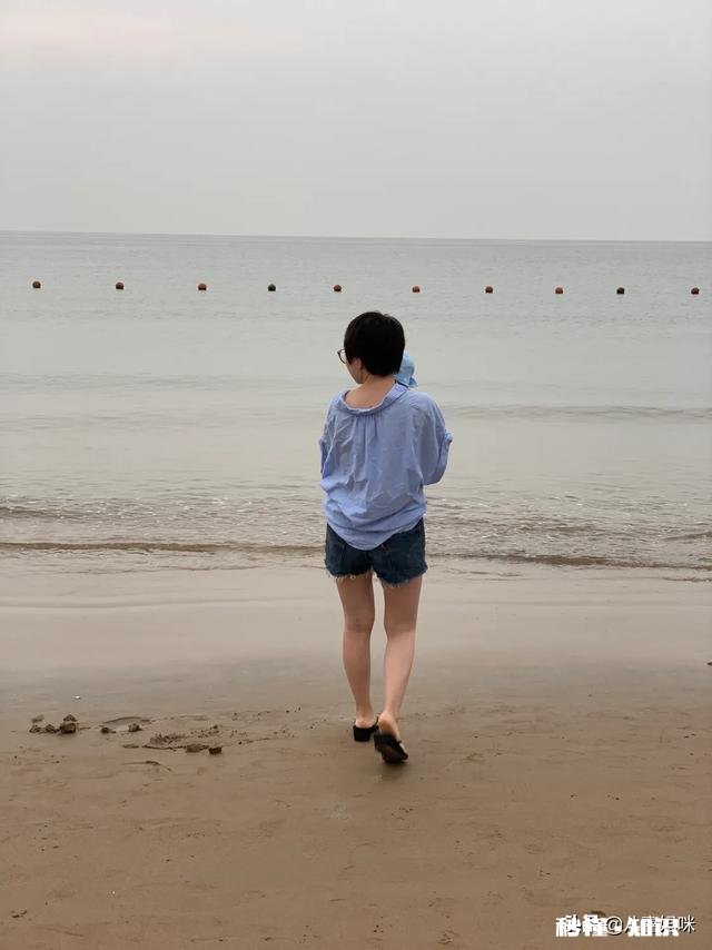 夏天你在水里游过泳吗