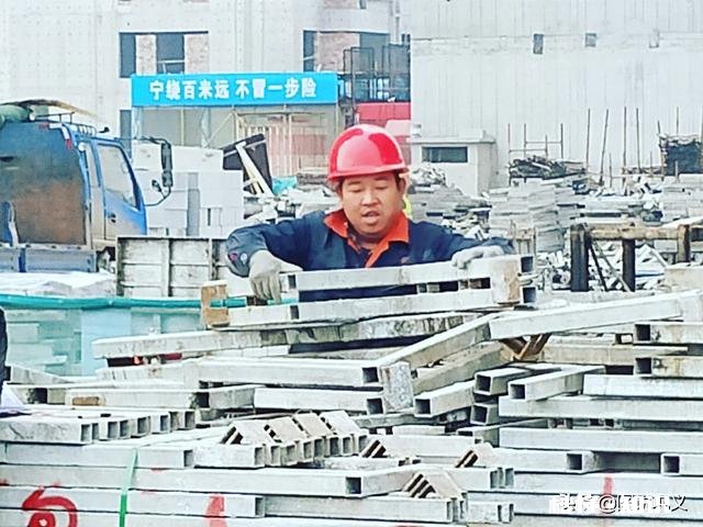 你好,我想拍一些关于农民工素材的东西可以吗