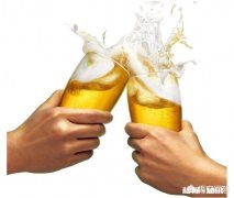 劝酒是不是一种落后的礼仪为什么有人将灌倒、喝倒对方视为荣耀